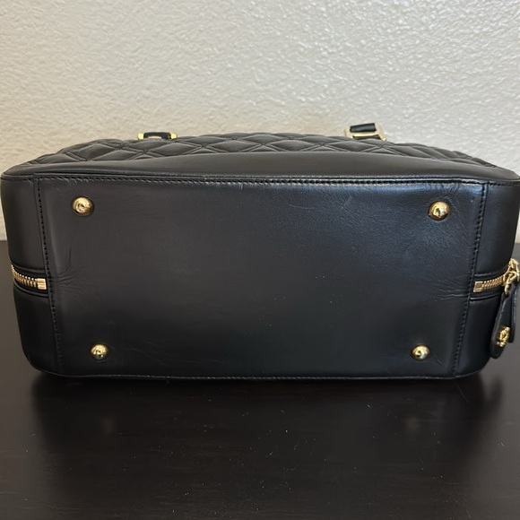MCM black leather handbag . - Picture 5 of 7